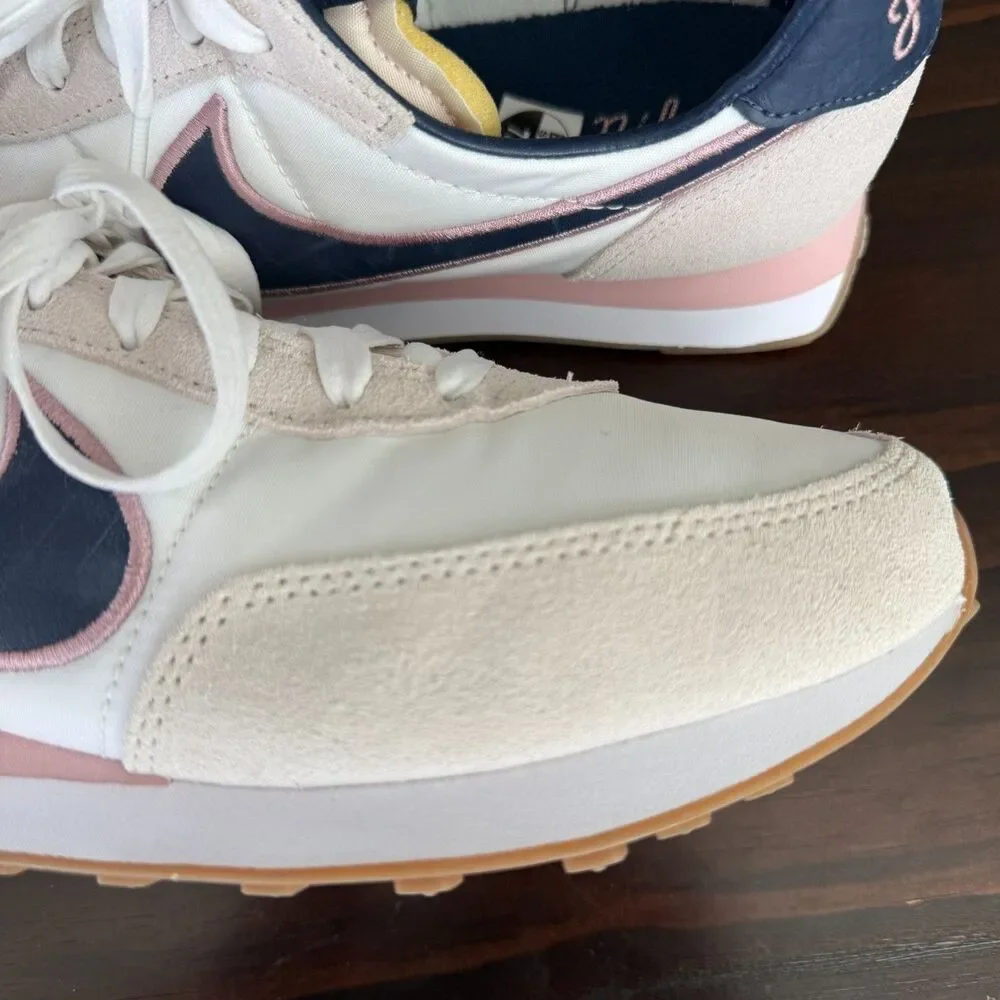 Nike Waffle Trainer 2 SE White/Navy-Pink DJ0345-100 Women's Size 8.5